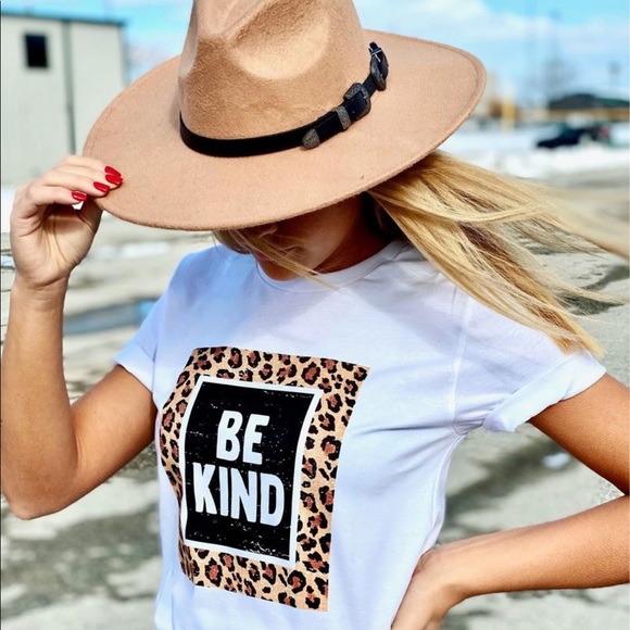“Be Kind” Leopard Print Bella Canvas Graphic Tee - Picture 2 of 5
